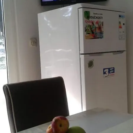 Apartment 4494 *