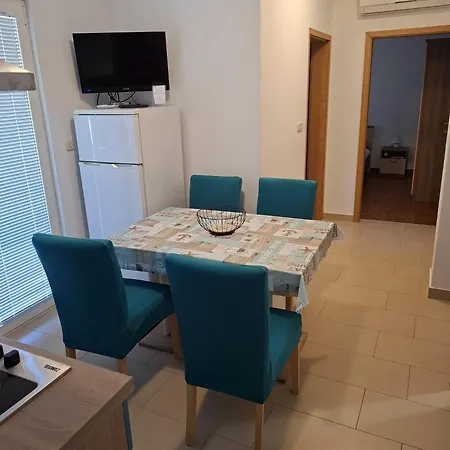 4494 Appartamento Vrsi